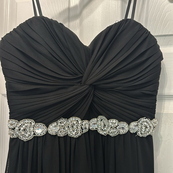 Strapless Black Gown - Picture 2 of 4